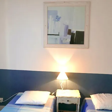 Holiday home Sous Les Tilleuls Cassis